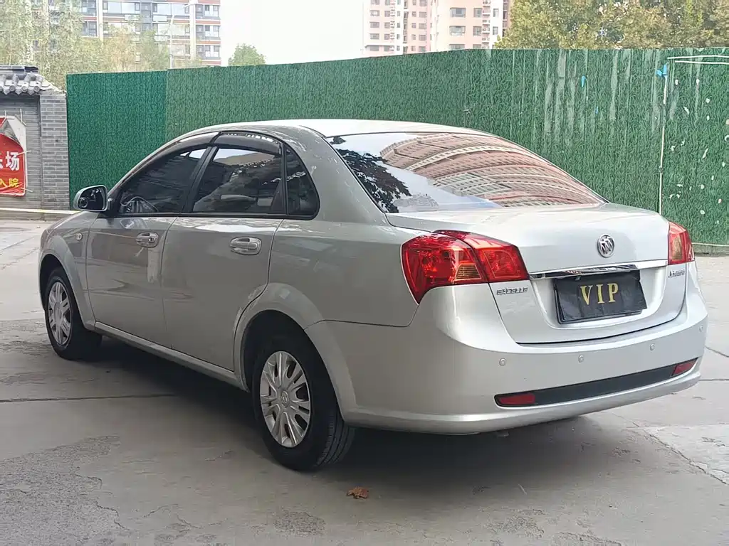Buick Excelle — миниатюра 6