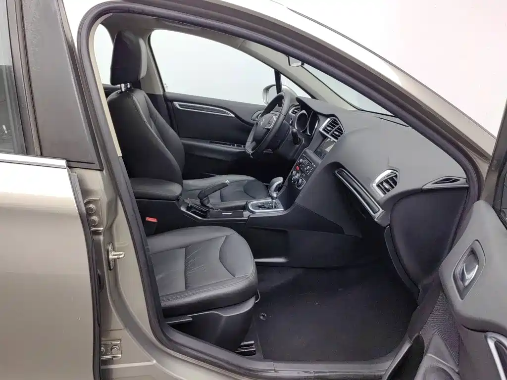 Citroen C4L — миниатюра 23
