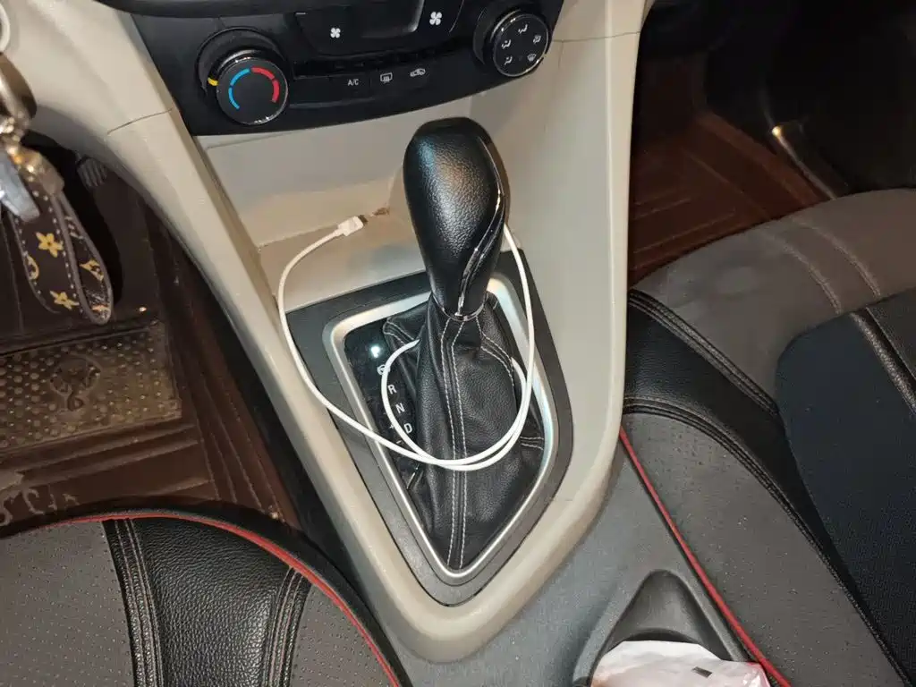 Buick Excelle — миниатюра 15