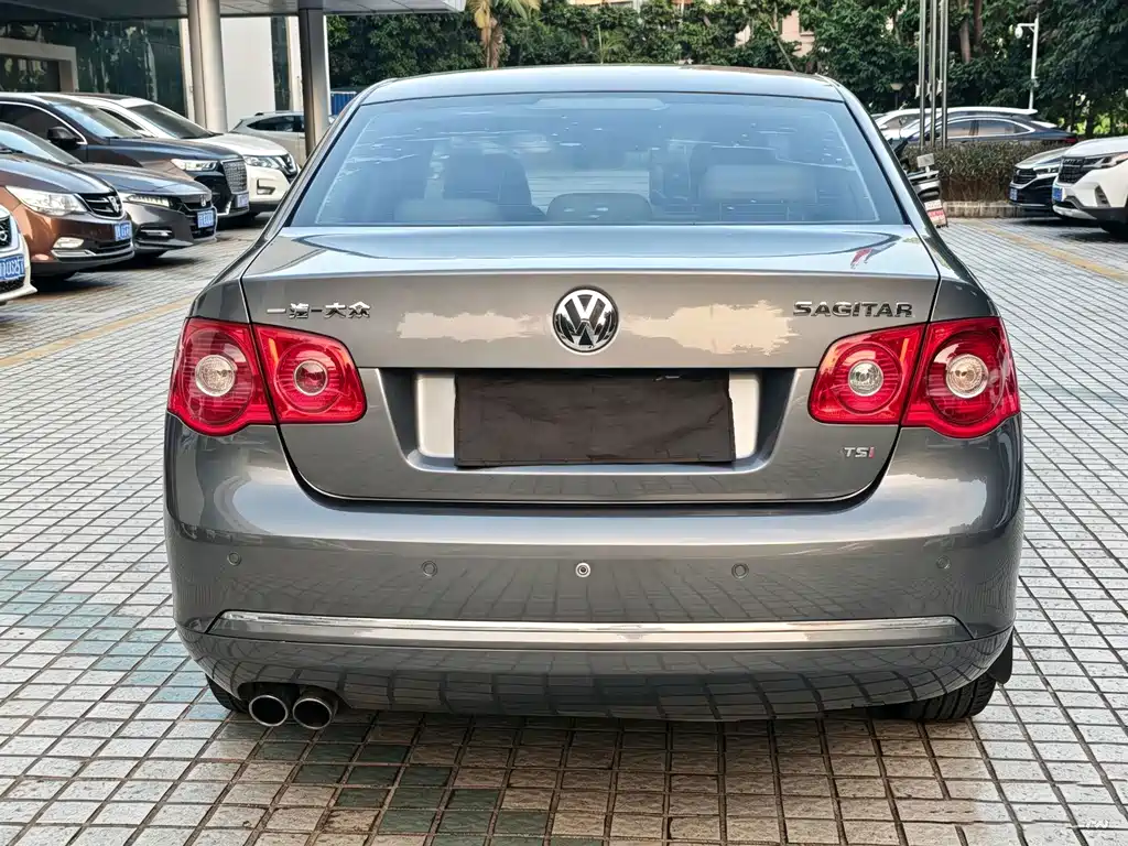 Volkswagen Sagitar — миниатюра 5