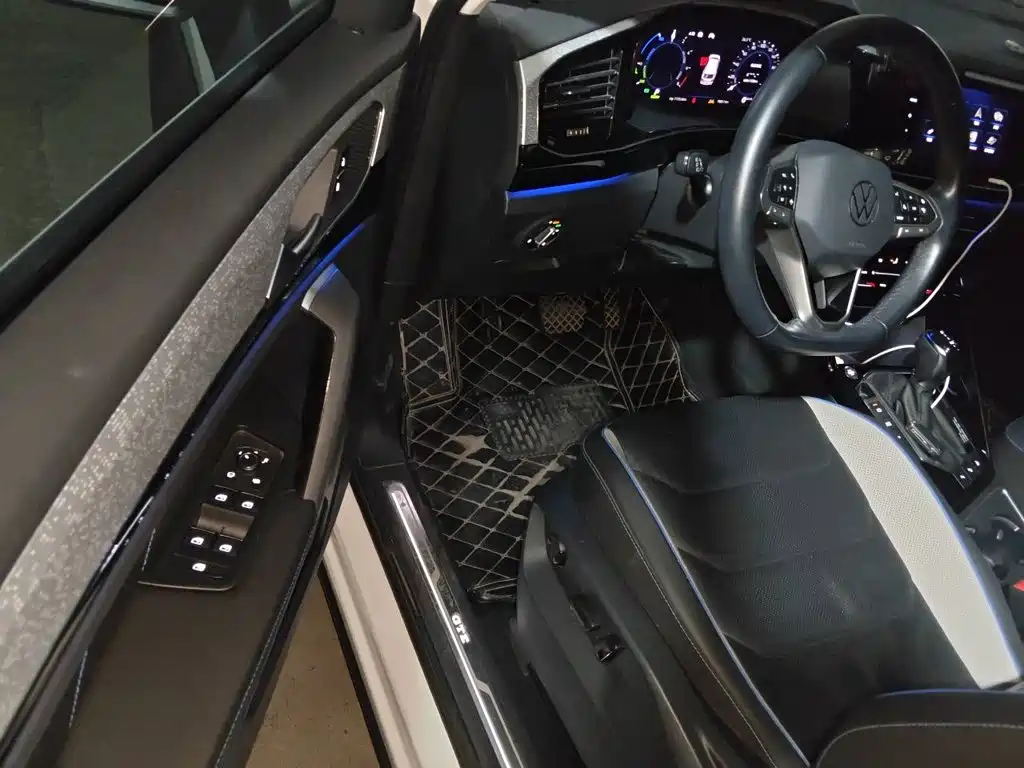Volkswagen Tayron GTE — миниатюра 17