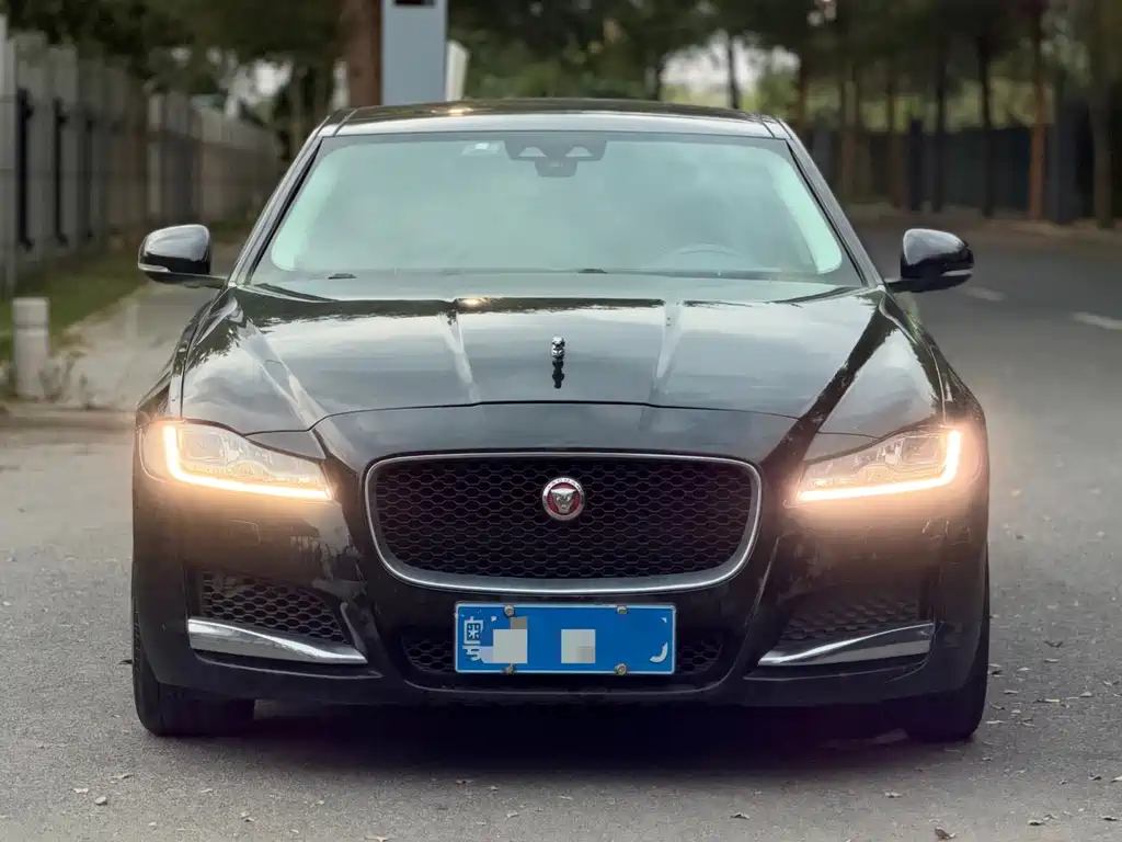Jaguar XFL — миниатюра 2