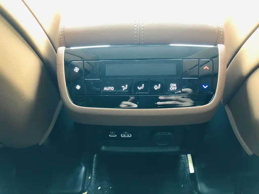 Infiniti QX60 — миниатюра 18
