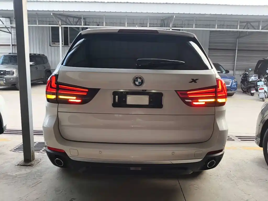 BMW X5 (Import) — миниатюра 6
