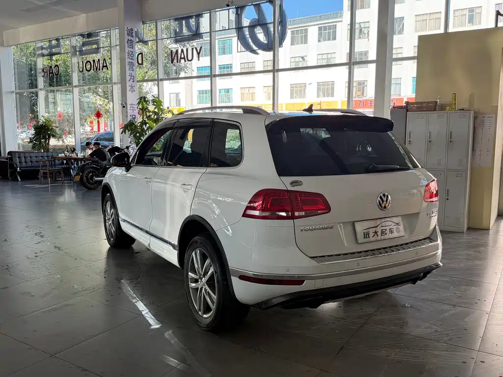 Volkswagen Touareg — миниатюра 5