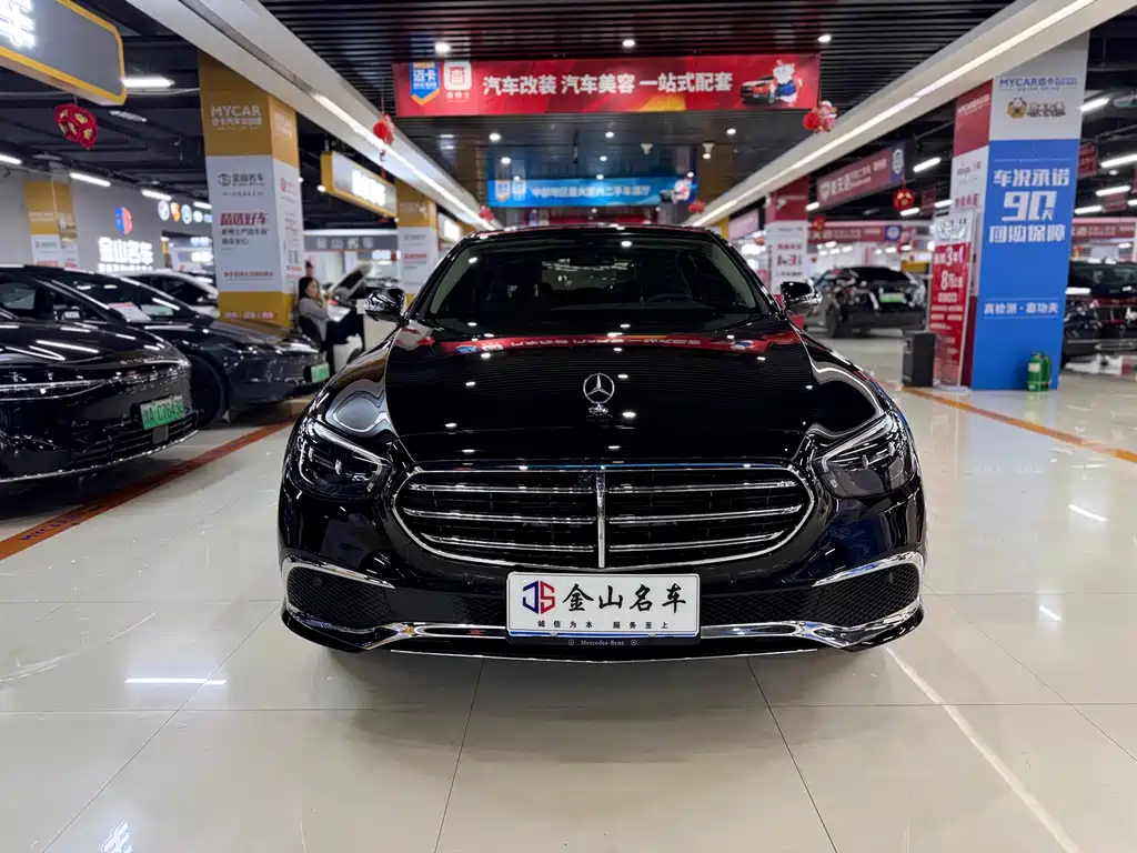 MERCEDES-BENZ E CLASS