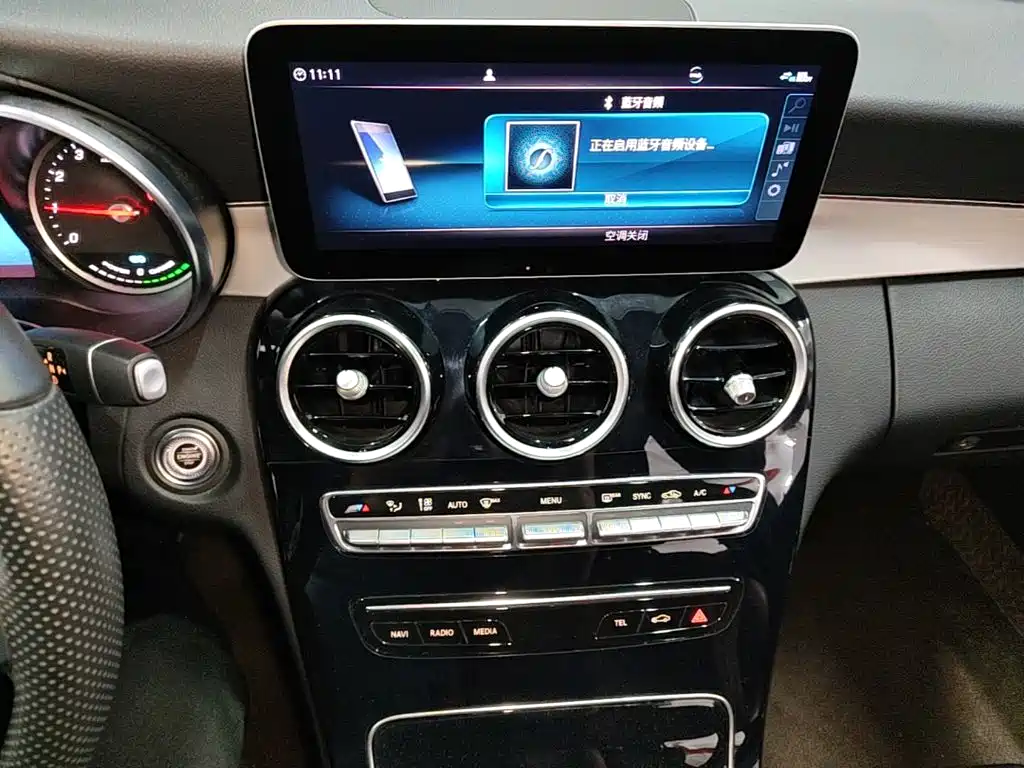 Mercedes-Benz C-Class — миниатюра 13