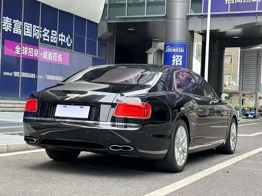 Bentley Flying Spur 2017 4.0T V8 Standard