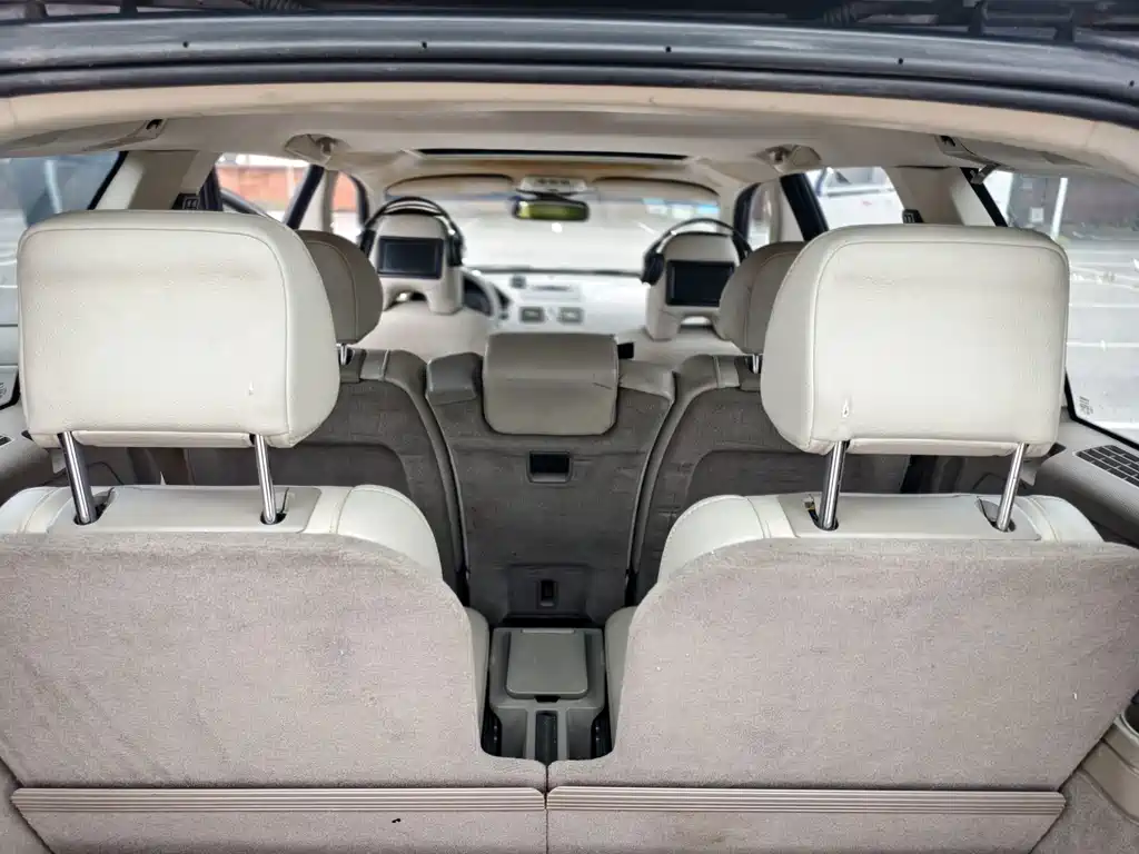 Volvo XC90 — миниатюра 12