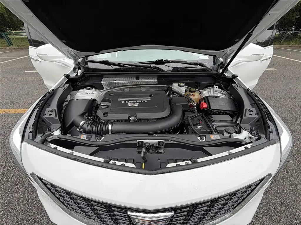 Cadillac XT4 — миниатюра 39