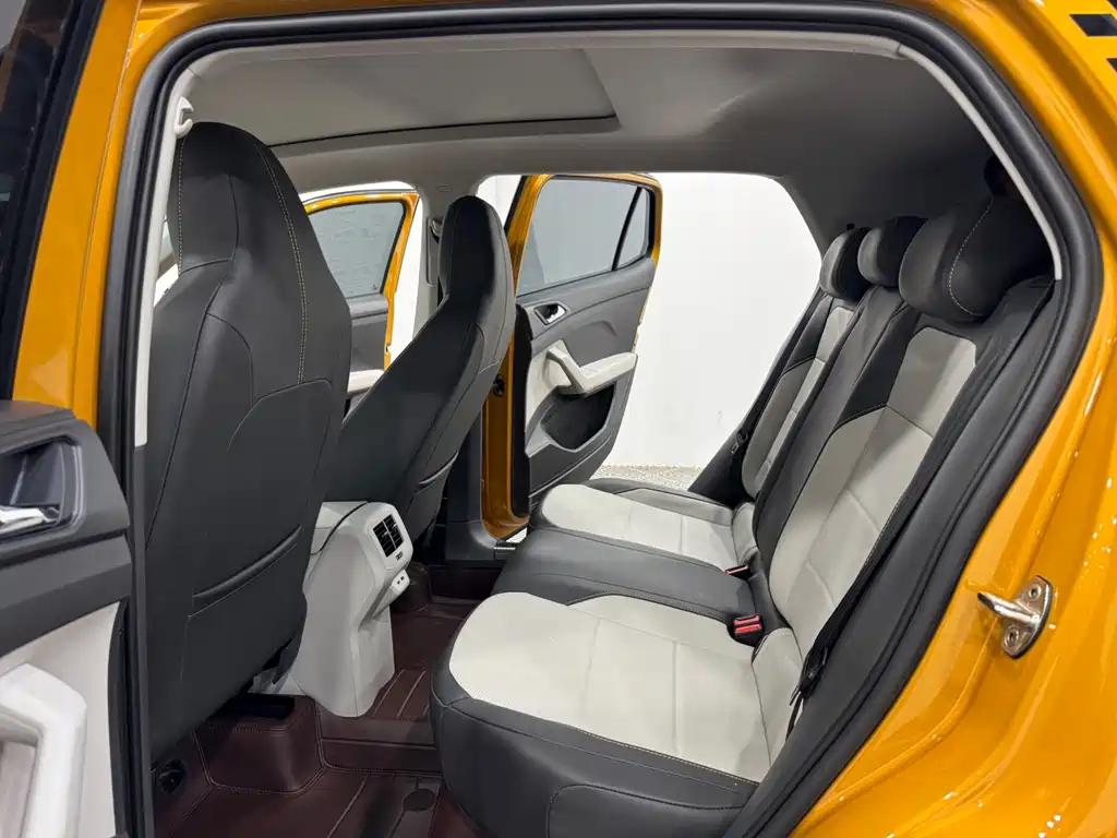 Volkswagen T-Cross 280TSI DSG Luxury Edition, фото 6
