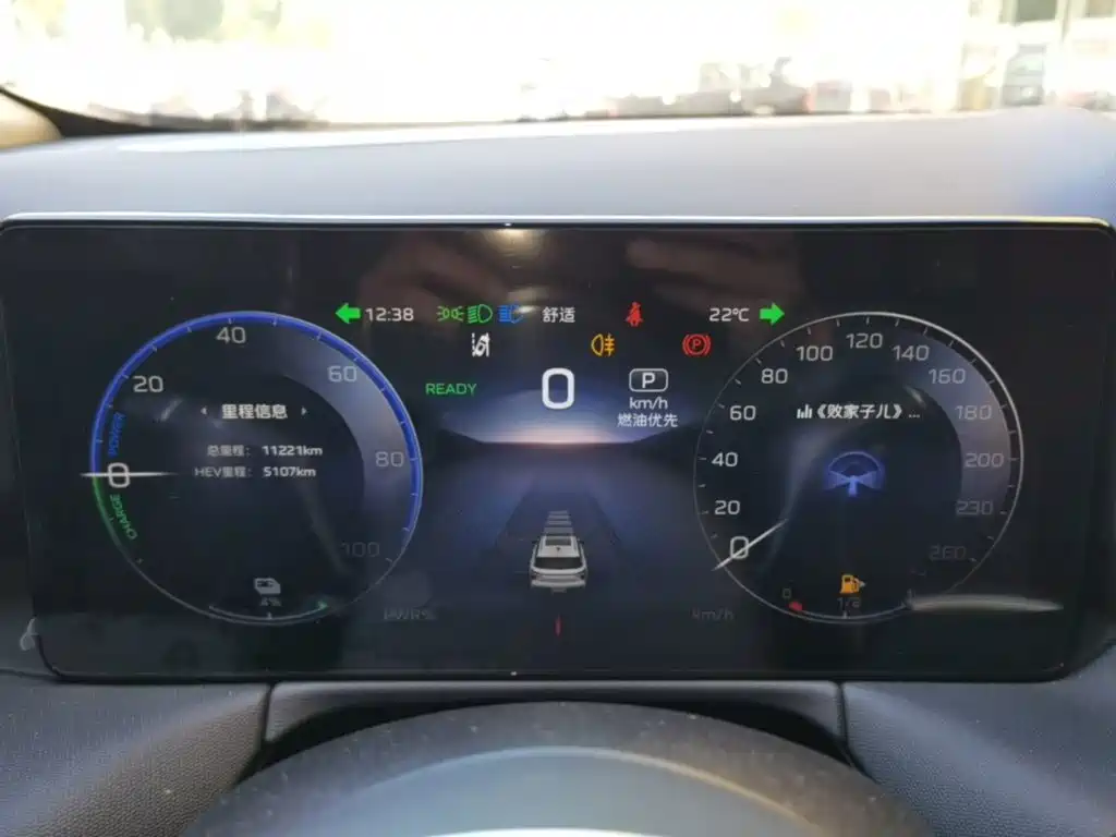 Hongqi Hongqi HS3 PHEV — миниатюра 12