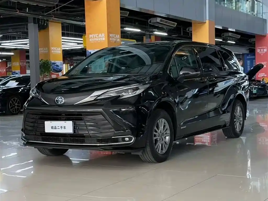 Toyota Sienna 2023