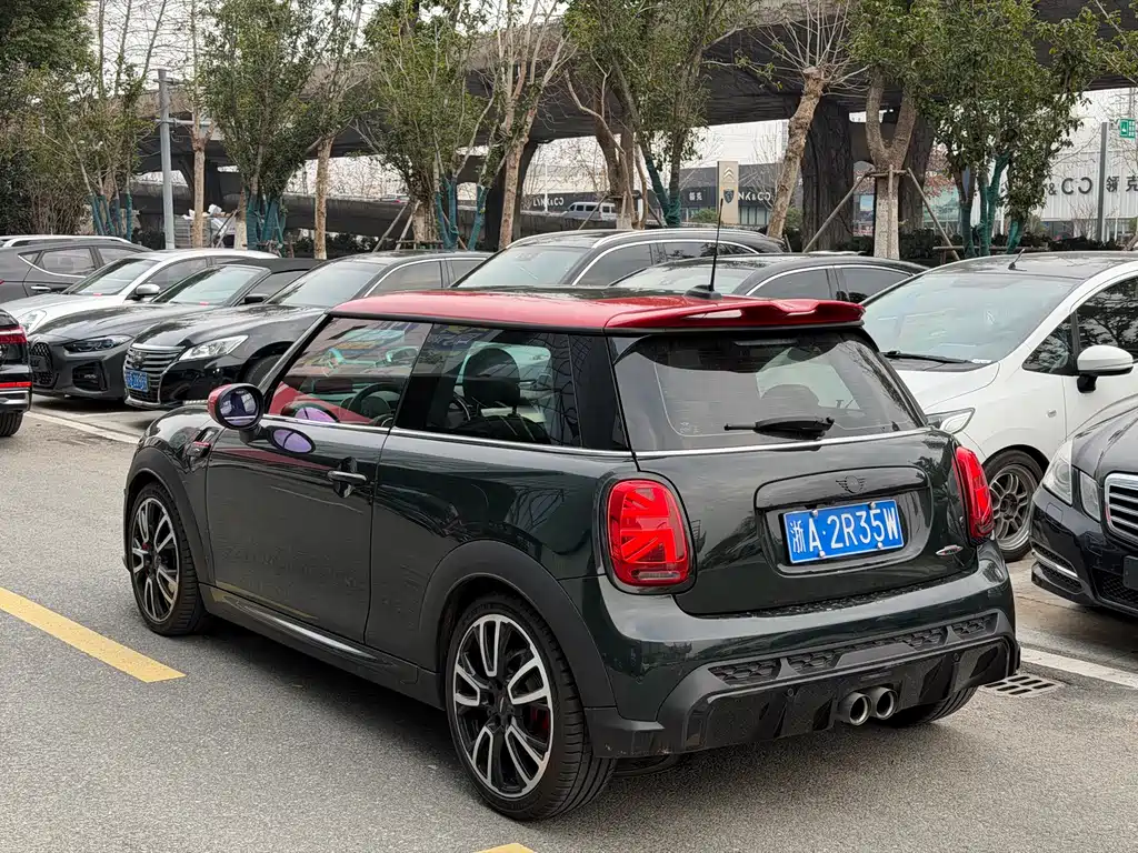 MINI JCW