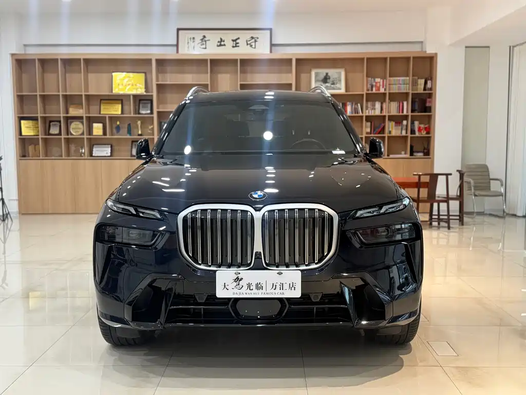 BMW X7 2023 xDrive40i Premium M Sport