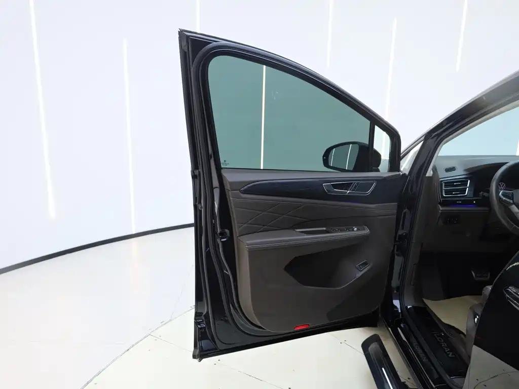 Volkswagen Viloran — миниатюра 24