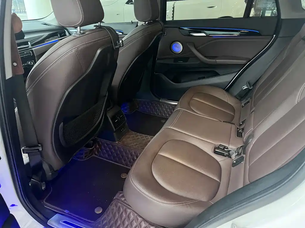 BMW X1 — миниатюра 10