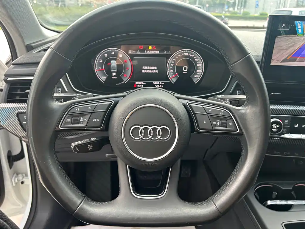 AUDI A4L