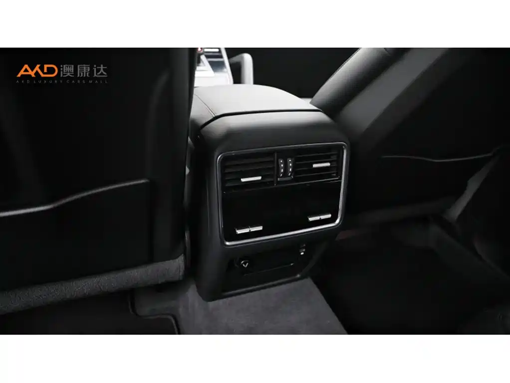 Porsche Cayenne — миниатюра 9