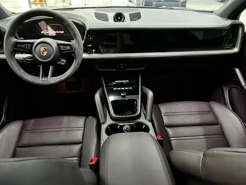 Porsche Cayenne — миниатюра 8