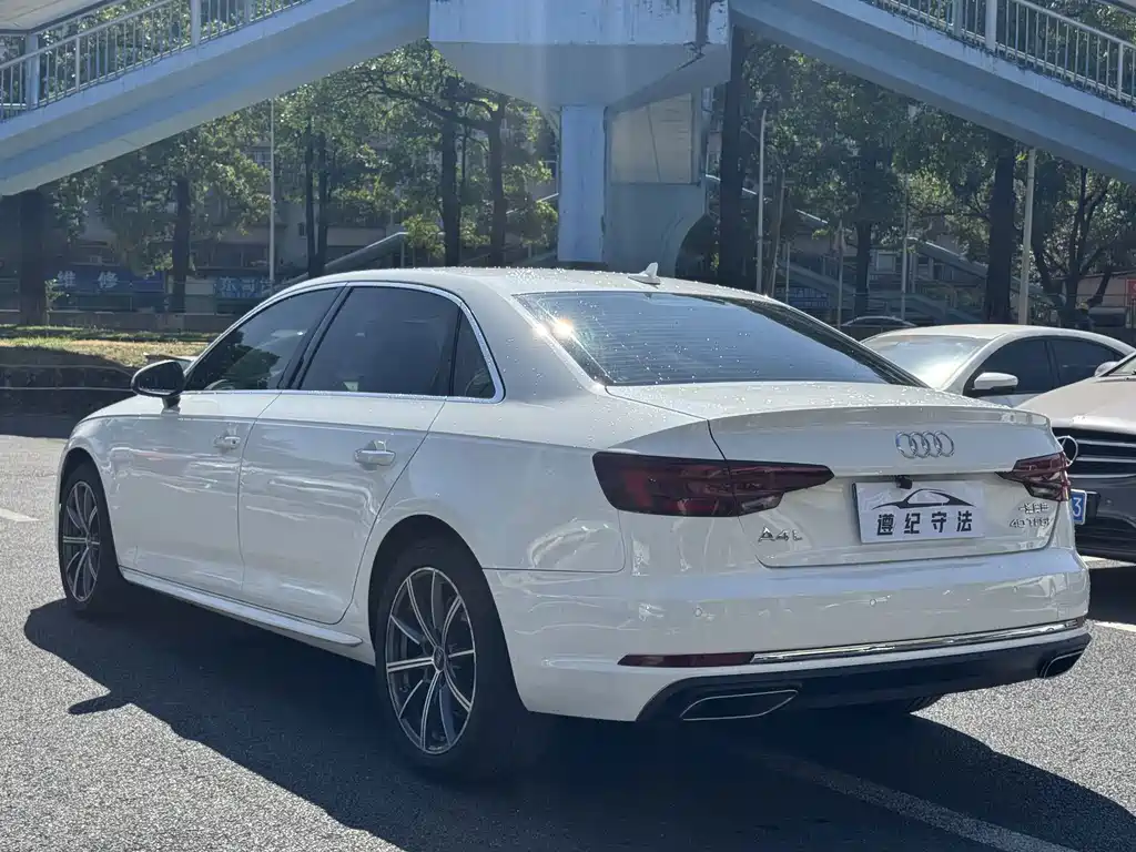 Audi A4L — миниатюра 8