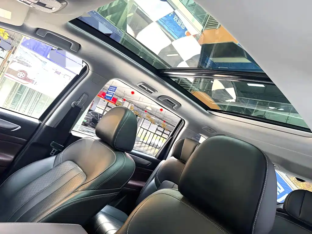GAC Motor Trumpchi M6 — миниатюра 4