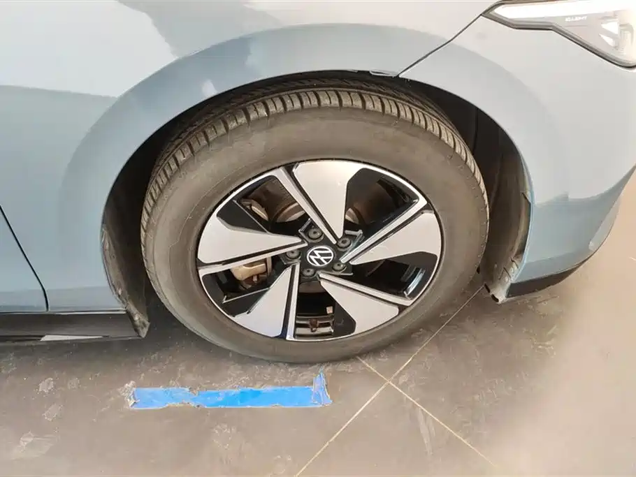 VOLKSWAGEN ID.7 VIZZION