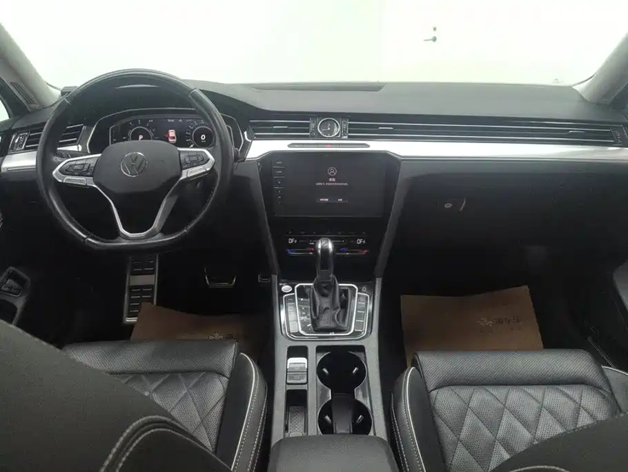 Volkswagen 迈腾 PHEV — миниатюра 12