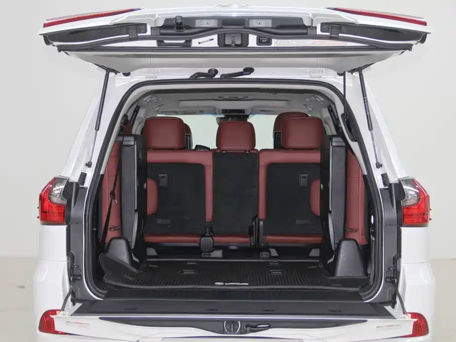 Lexus LX — миниатюра 31