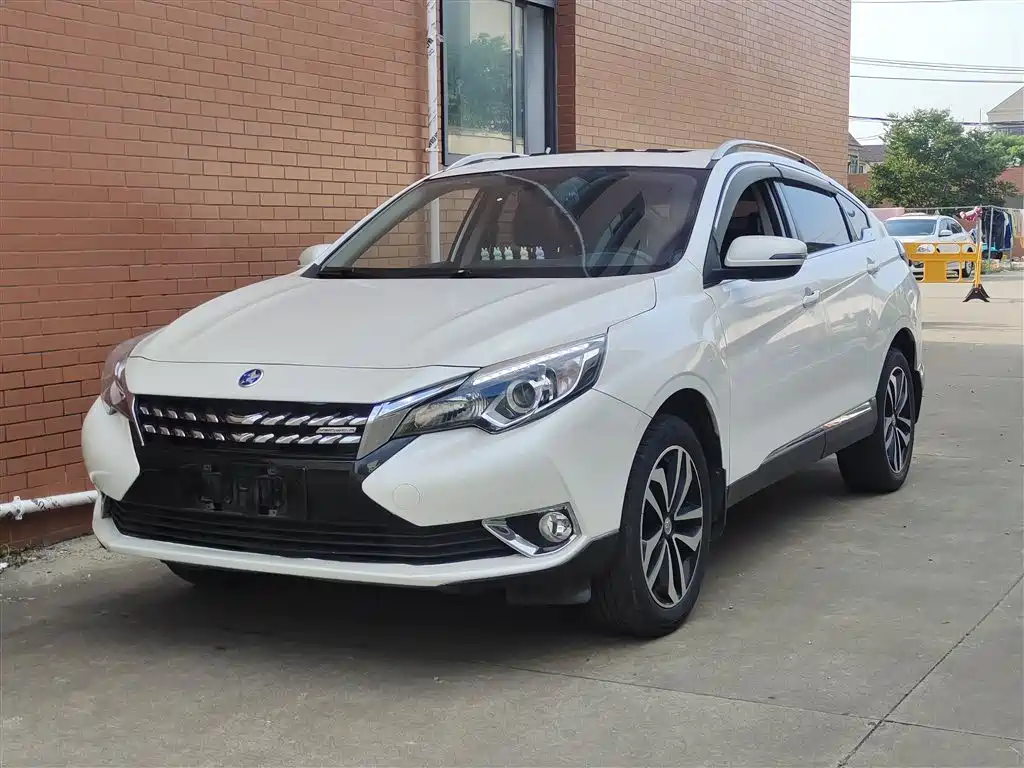 Купить Venucia T90