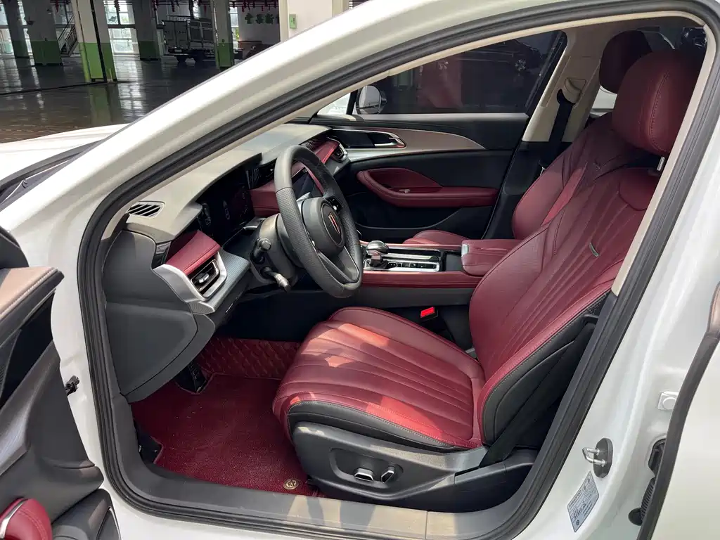 Hongqi Hongqi H5 — миниатюра 4