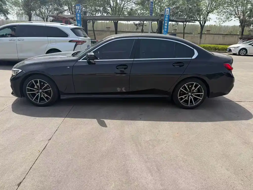 BMW 3 Series 3 2022 325Li M Sport