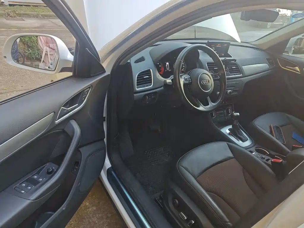 Audi Q3 — миниатюра 12