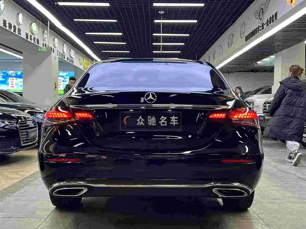 MERCEDES-BENZ E CLASS