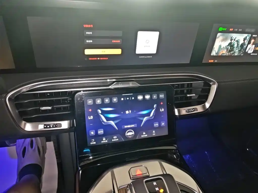 Hongqi Hongqi E-HS9 — миниатюра 13