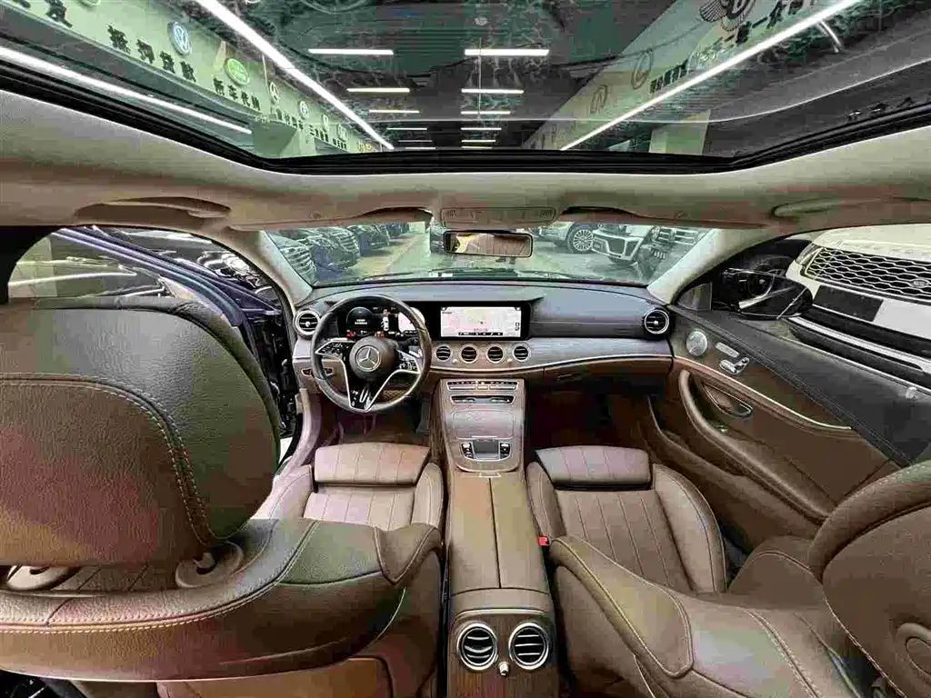 MERCEDES-BENZ E CLASS