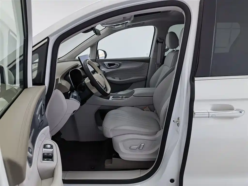 ROEWE IMAX8 NEW ENERGY