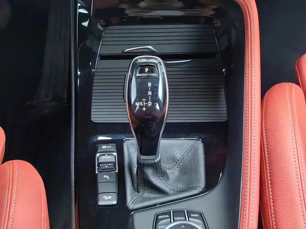 BMW X2 — миниатюра 13