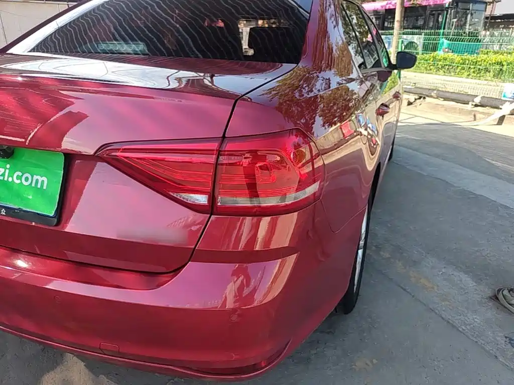 Volkswagen Lavida — миниатюра 8