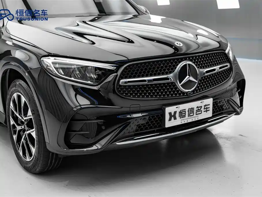 Mercedes-Benz GLC 2023 GLC 260 L 4MATIC Luxury 5 мест