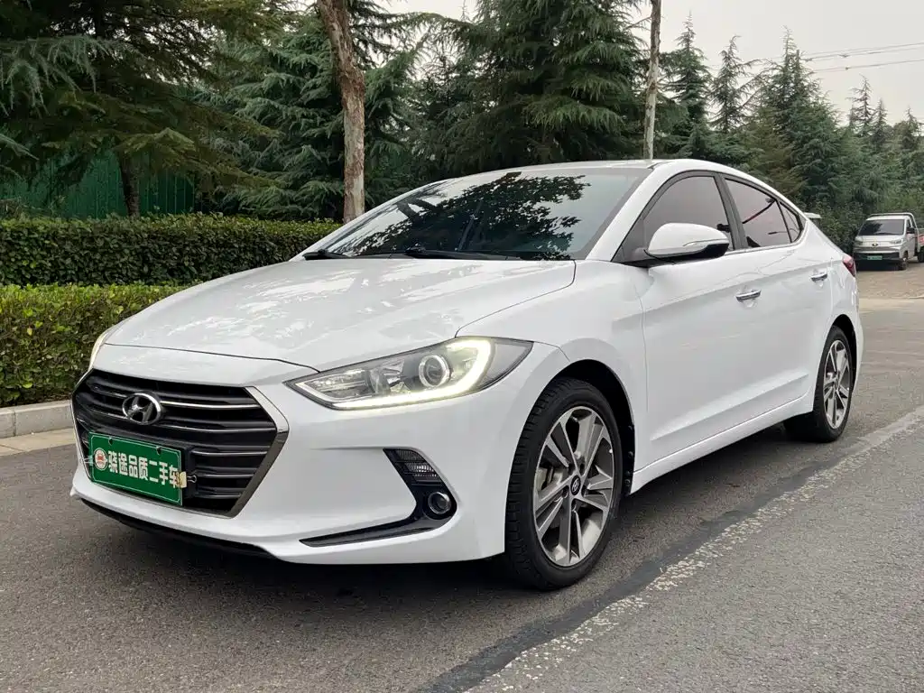 Hyundai Elantra