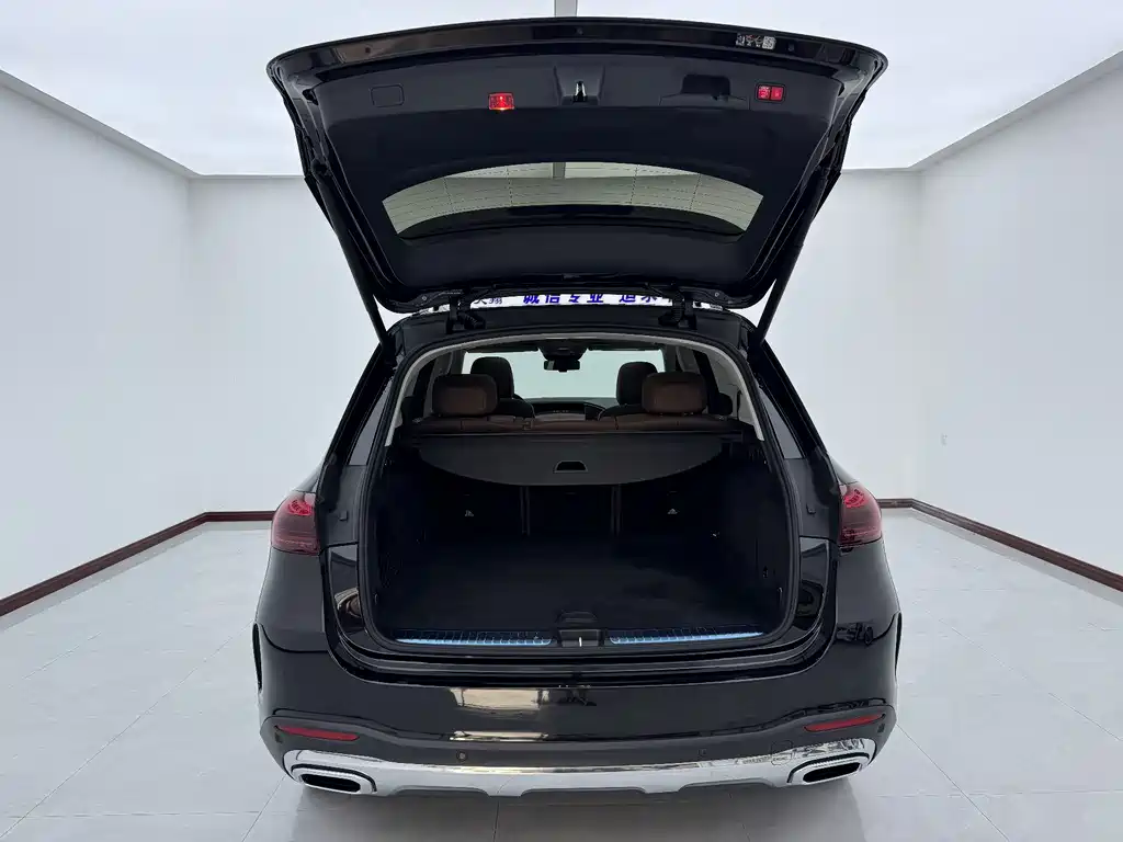 Mercedes-Benz GLE (Import) — миниатюра 17