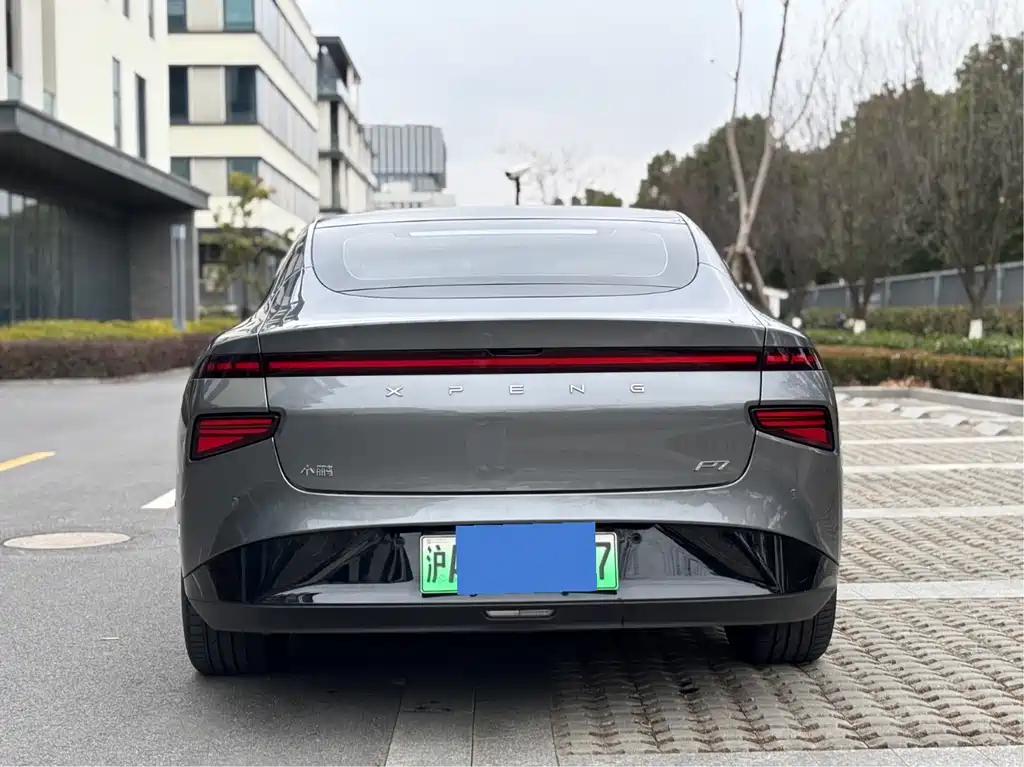 XIAOPENG P7