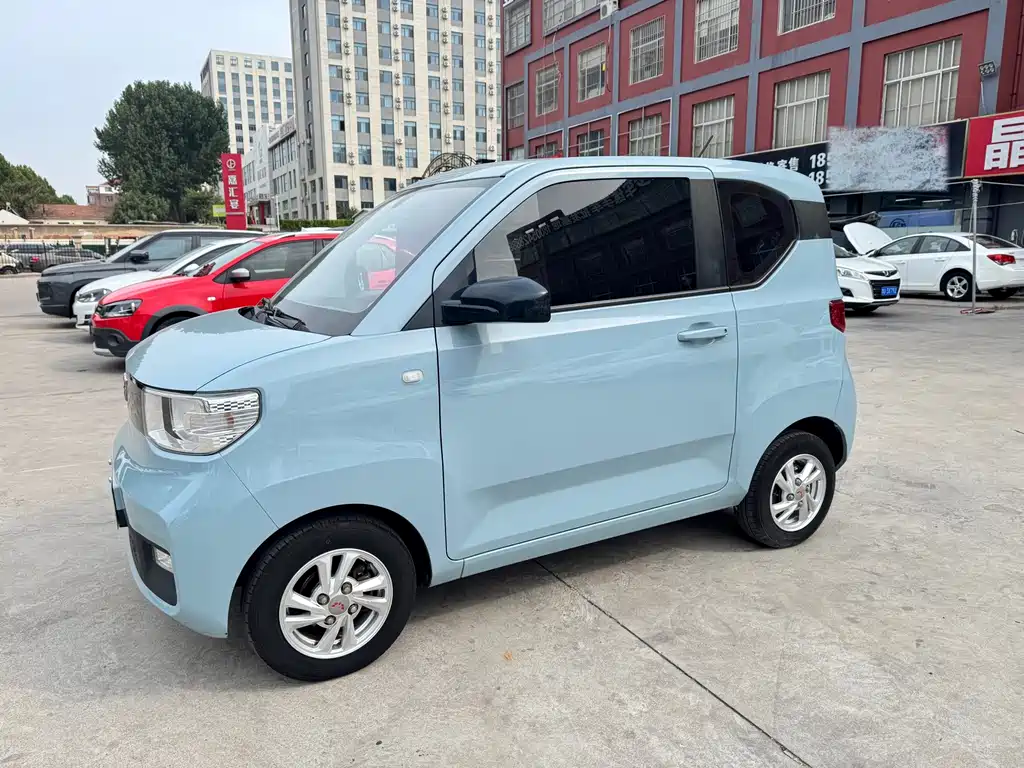 Wuling MINIEV — миниатюра 4