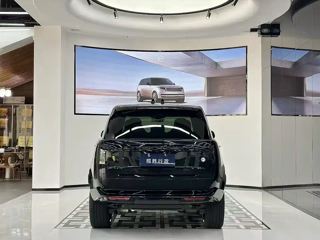 Land Rover Range Rover — миниатюра 4