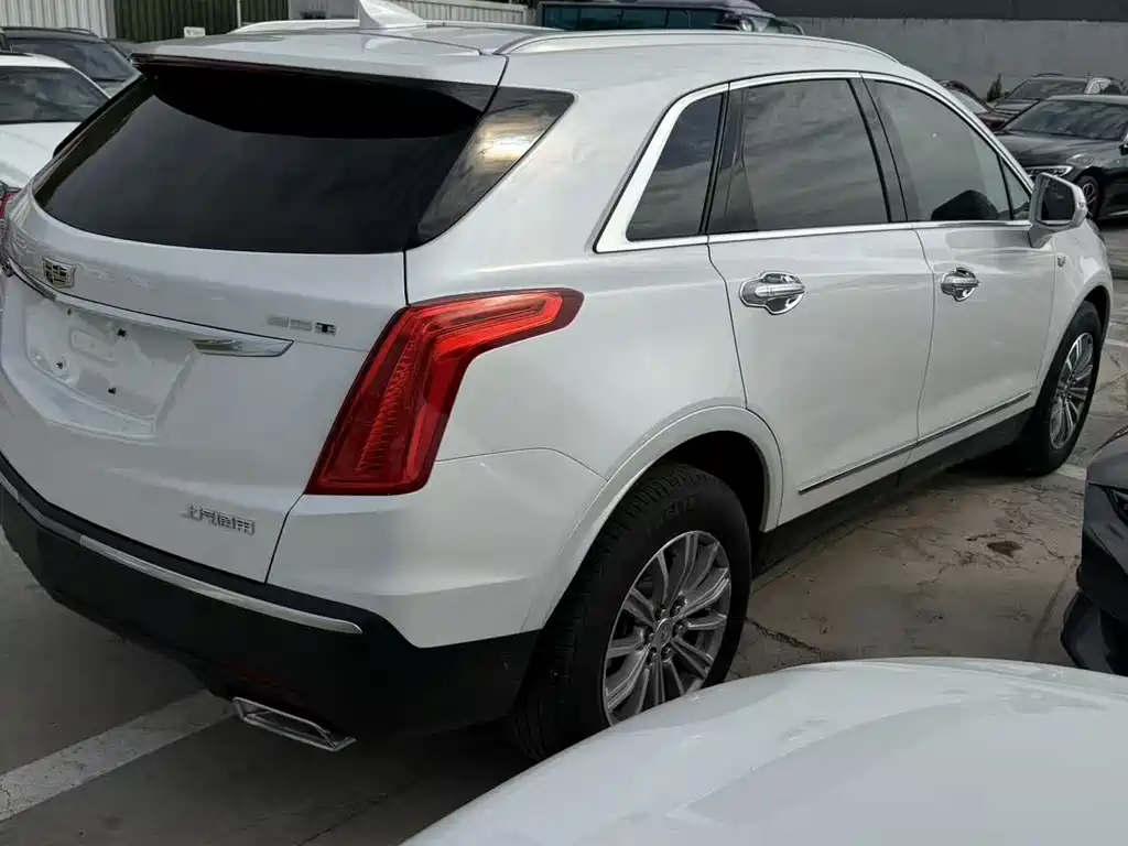Cadillac XT5 — миниатюра 7