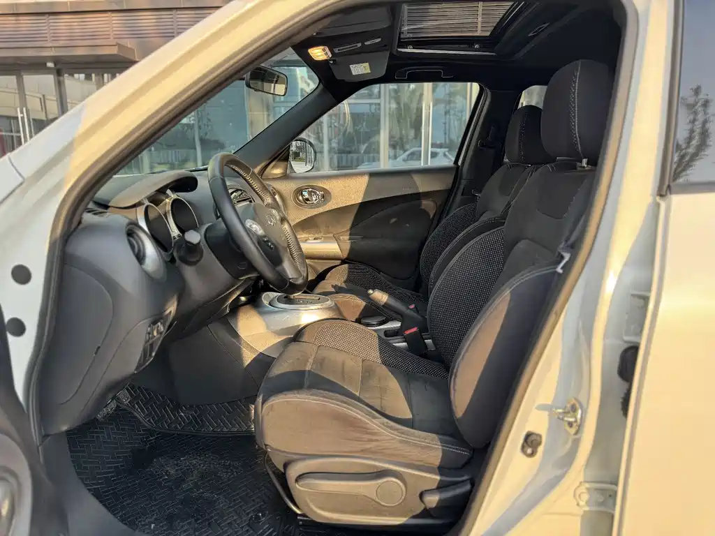 Infiniti ESQ — миниатюра 10