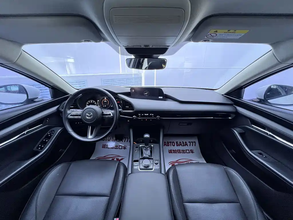 Mazda 3 Axela — миниатюра 18