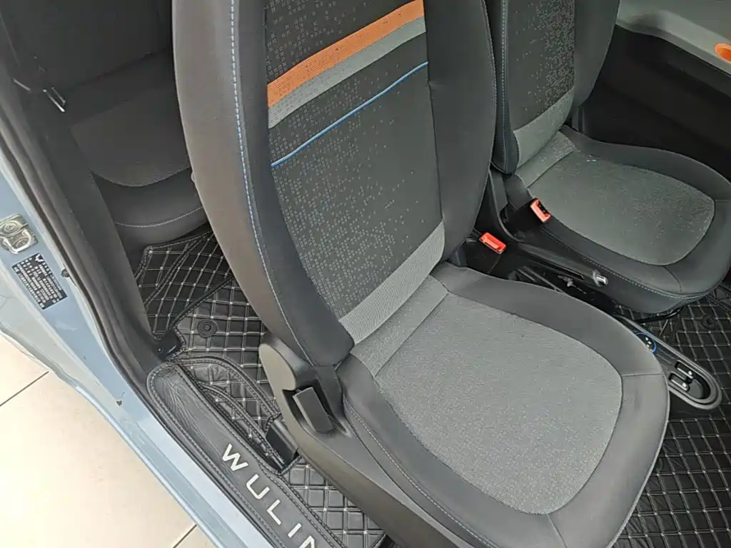 Wuling MINIEV — миниатюра 25