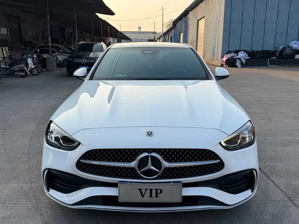 Mercedes-Benz C-Class — миниатюра 2